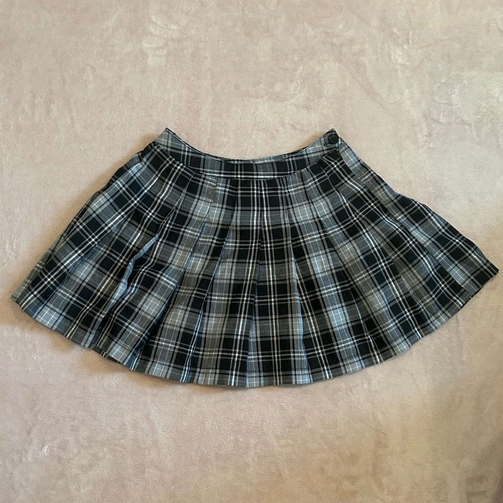 Forever 21 Pleated Plaid Mini Skirt- XS